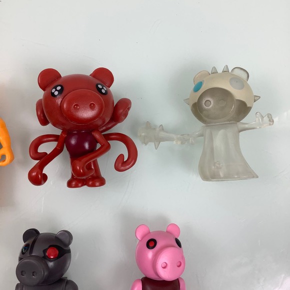 PIGGY Roblox mini figures Series 1 and 2 lot of 7 EUC - Picture 6 of 12